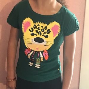 A Harajuku Mini shirt.